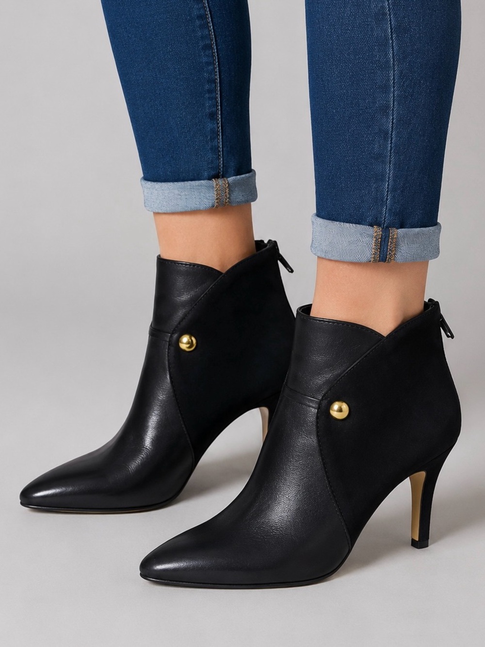 Saks Fifth Avenue Womens Size 8 Black Leather Suede Ankle Booties Heel Gold Stud